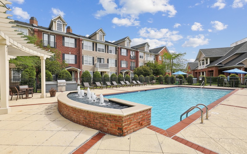 Pool courtyard behind clubhouse